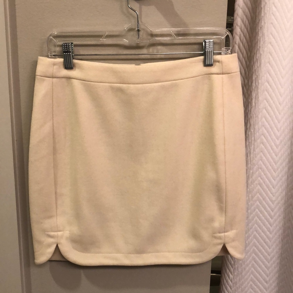 J Crew wool skirt, size 2, ivory